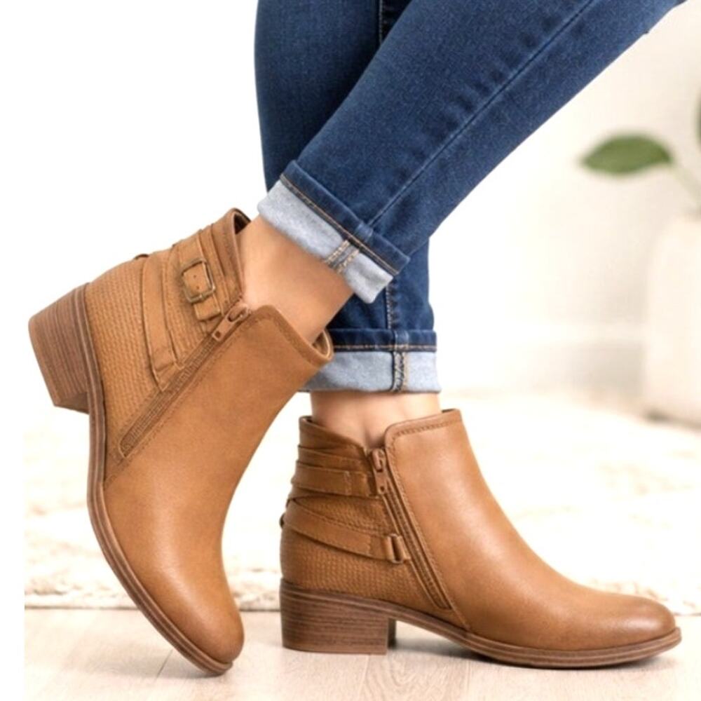 BareTraps Brown Ankle Booties Size 5 NWT Comfort Low Heel Boots